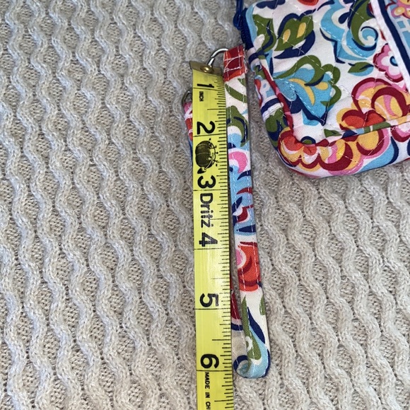 Vera Bradley Wristlet - Picture 4 of 5